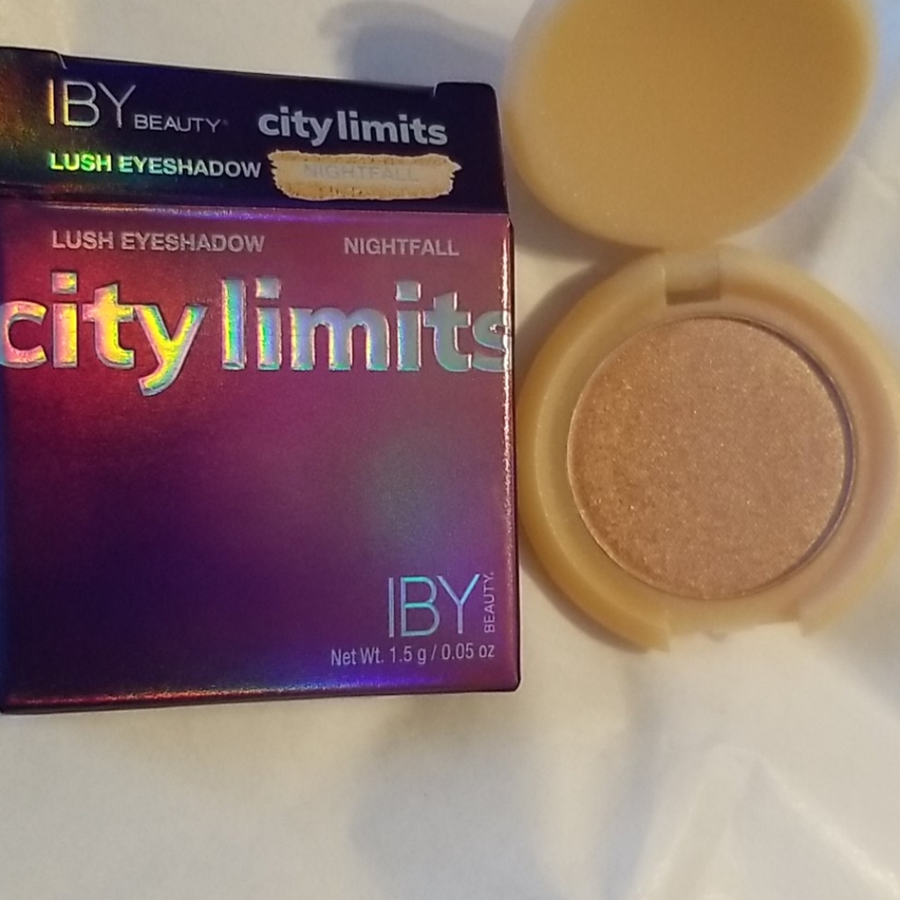 4/25 bundle item. IBY Beauty City Limits Eyeshadow in Nightfall